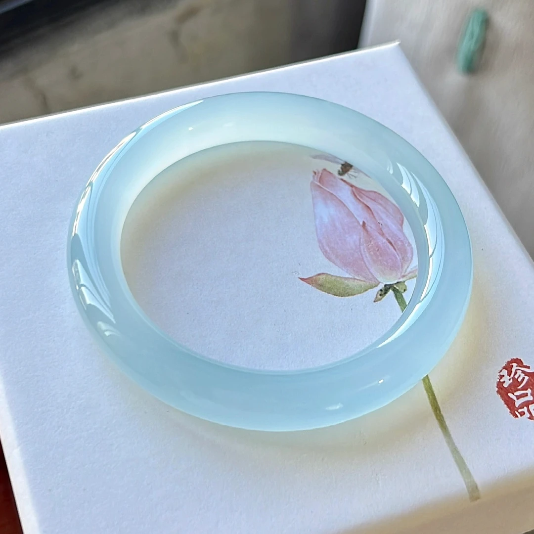 高品冰透蓝玛瑙胖圆镯天然浅蓝色天青冻玉髓手镯送女友多样性发一