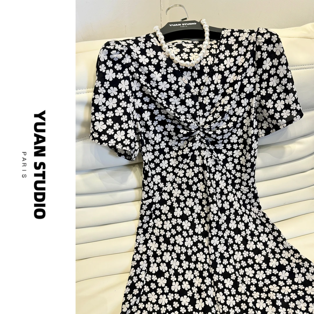 YUAN 【幸运草】法式复古莱赛尔V领夏季名媛风气质显瘦连衣裙