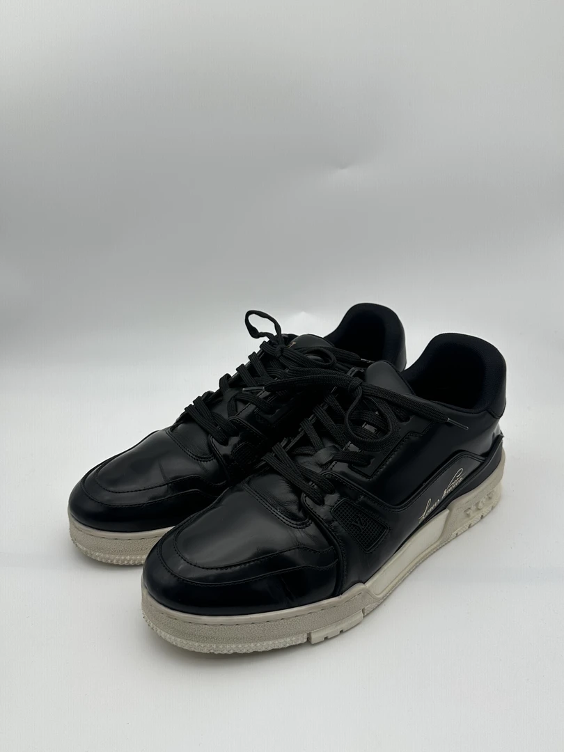 99新40.5码 LouisVuitton/路易威登 男士皮革系带休闲运动鞋f166