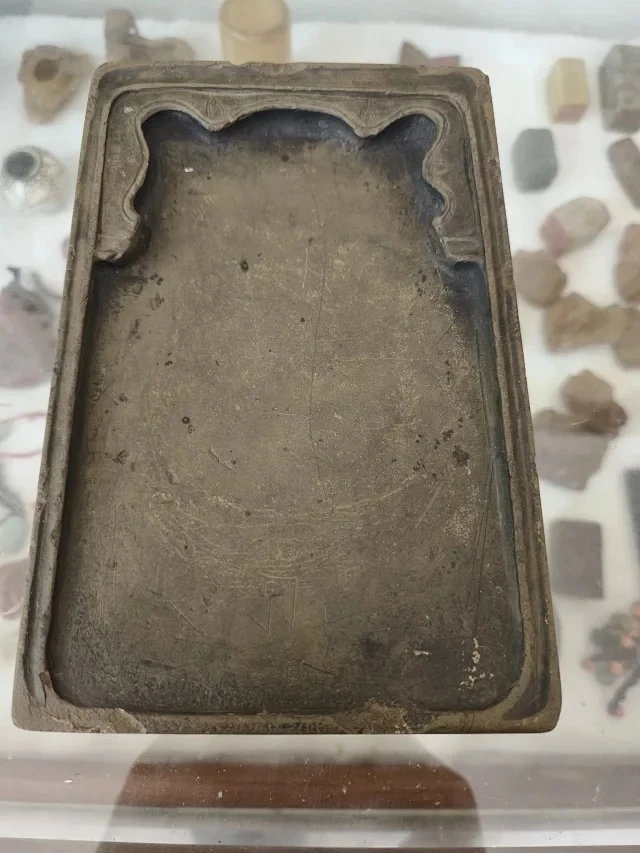 清代老砚台非裂石线19-12-2.7cm