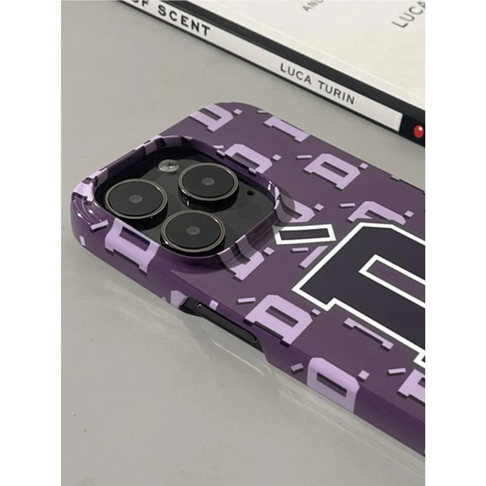 字母D王鹤棣潮牌菲林iPhone1314promax手机壳苹果15硬壳简约个性