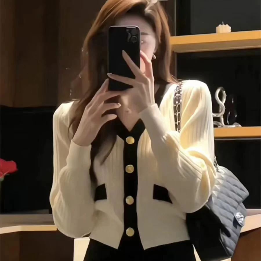 法式温柔香风V领拼色单排扣长袖针织开衫毛衣外套女春季潮流上衣