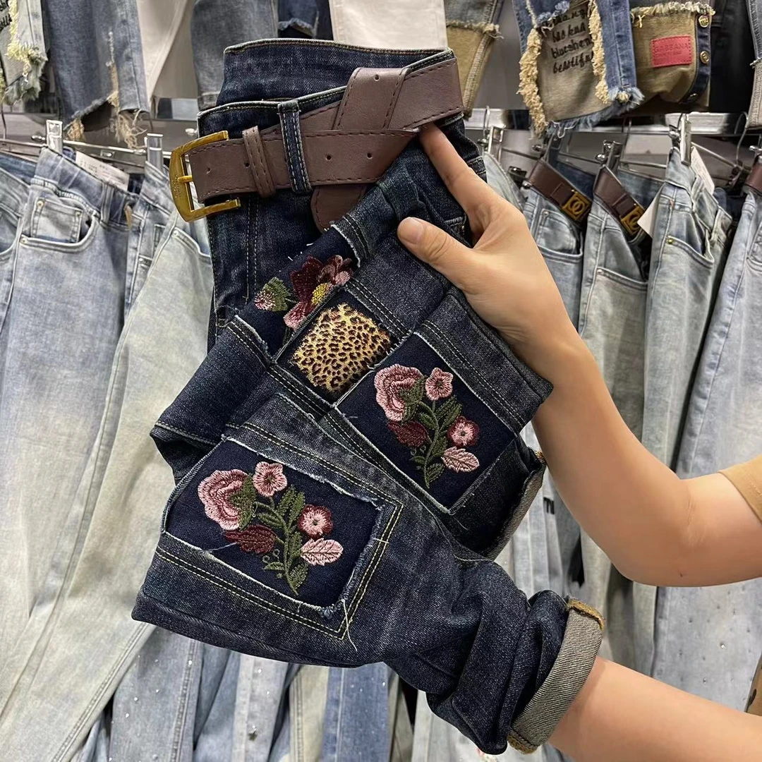 05290新款重工艺刺绣时尚彩绘牛仔小脚裤（不送腰带）