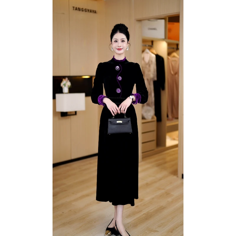 秘密花园 2024年冬季新款收腰显瘦长袖丝绒拼接中长连衣裙女