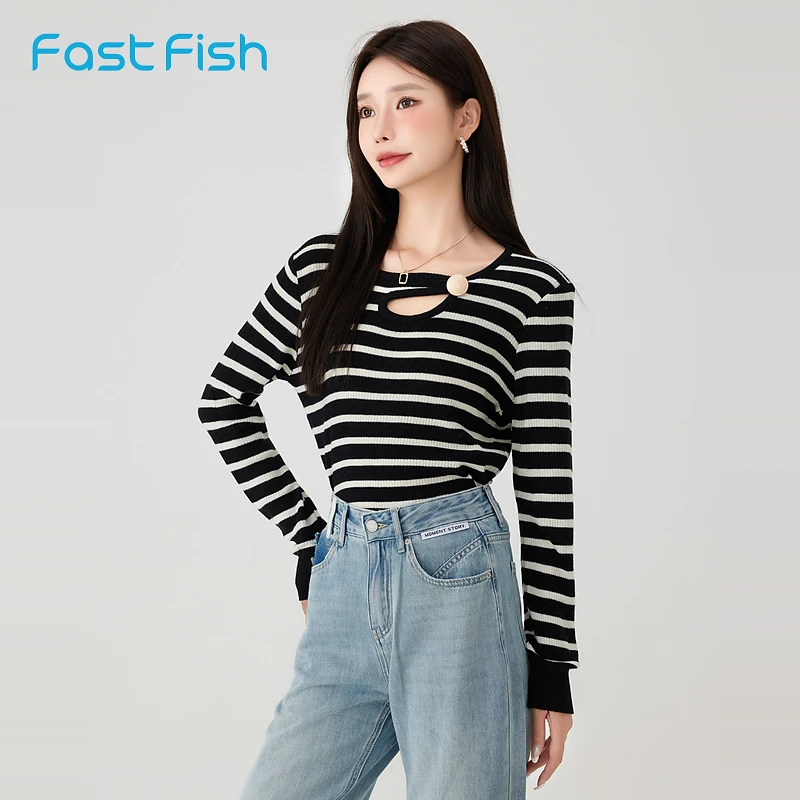 快鱼2023年冬新女圆领毛衣黑白条纹气质显瘦内外外穿毛衣23M5012