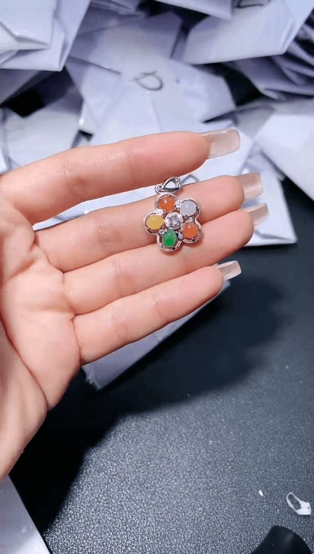 【闪购商品】翡翠吊坠(不含链)银S925镶嵌.