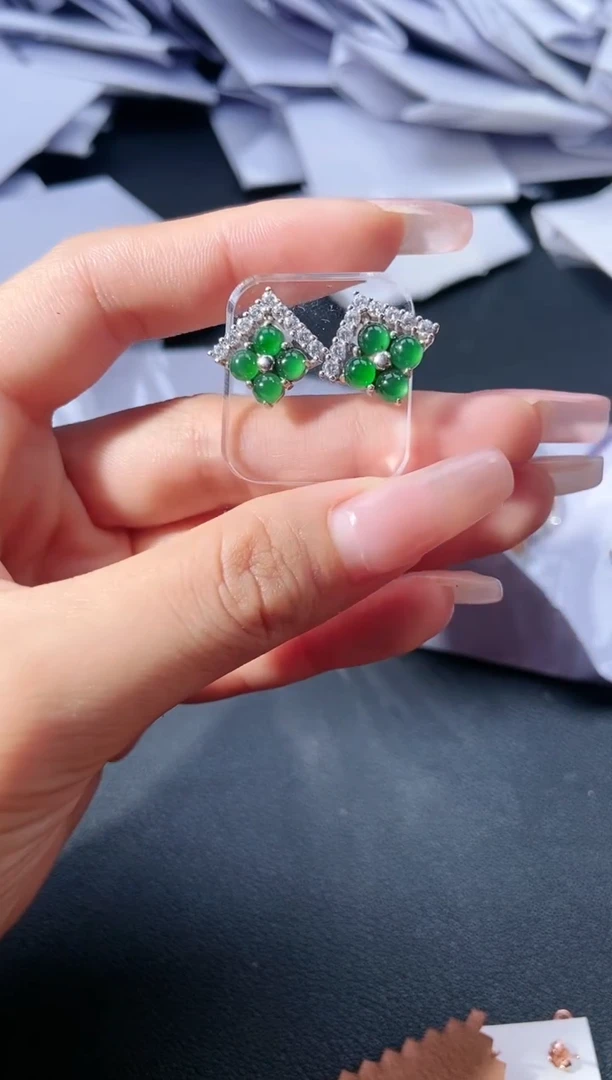 【闪购商品】翡翠吊坠(不含链)银S925镶嵌...