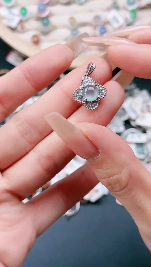【闪购商品】翡翠吊坠(不含链)银S925镶嵌.