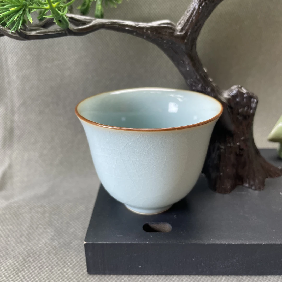 原矿汝瓷天青色玉兰杯70ml （开片可养）