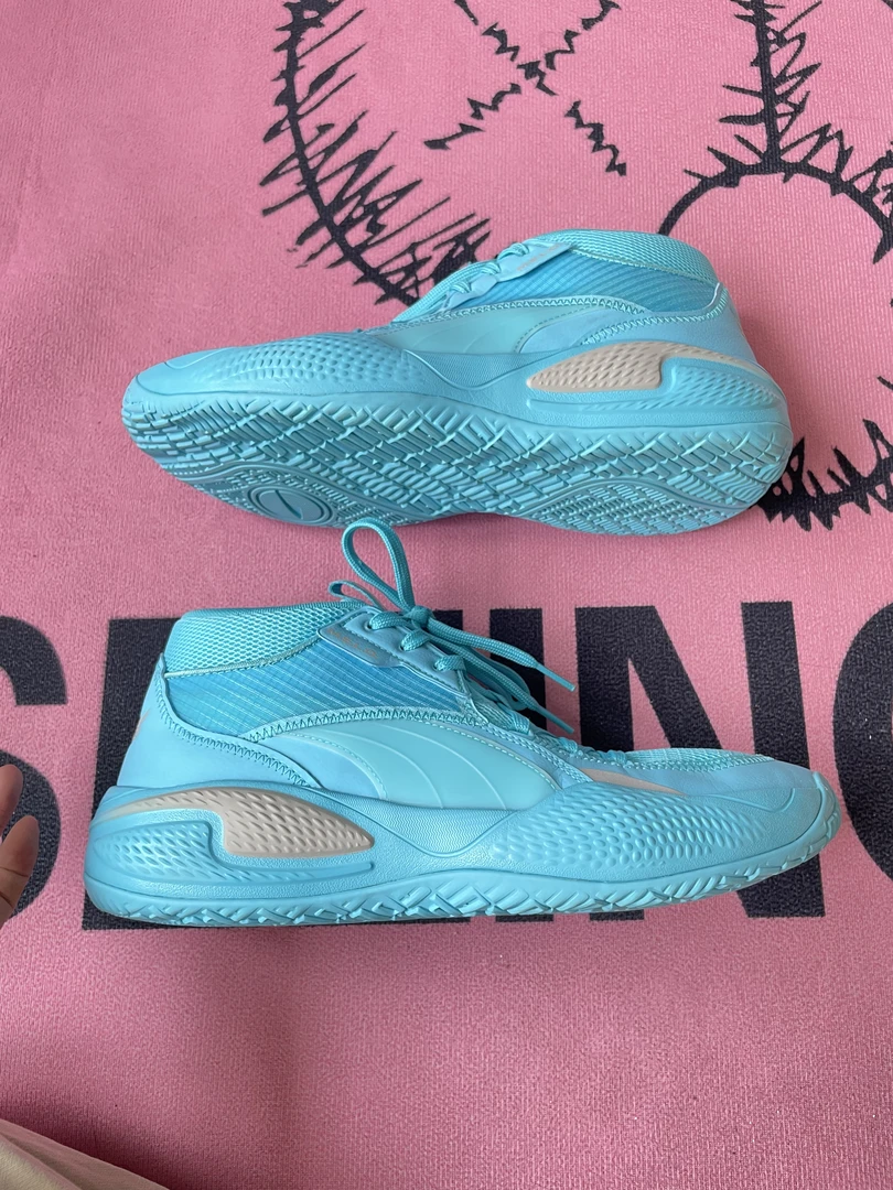 捡漏44码PUMA 海蓝色 二手 篮球鞋 无原盒 公价529
