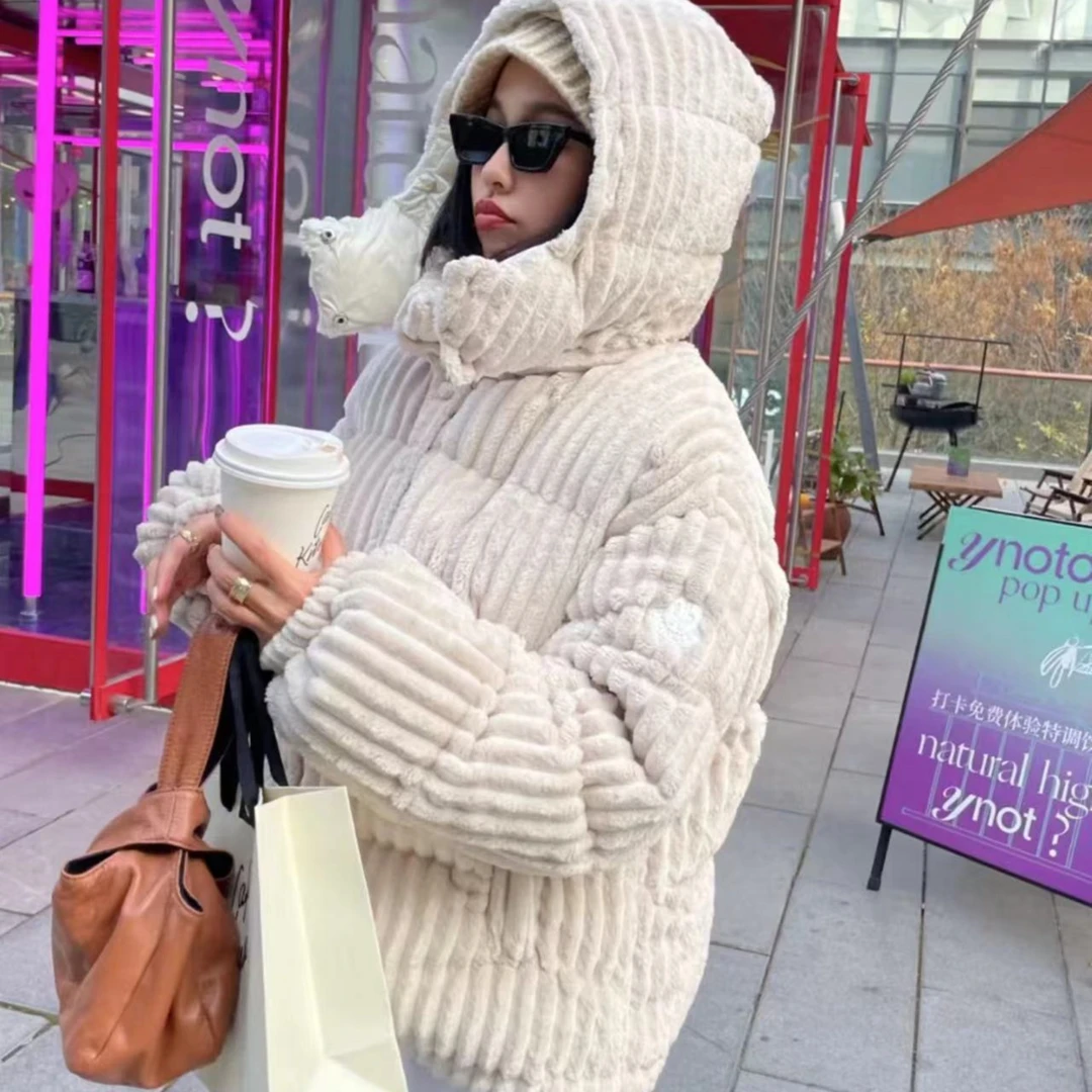 全新未使用 MONCLER 纯色灯绒芯徽标可拆连帽鹅绒服 /2码