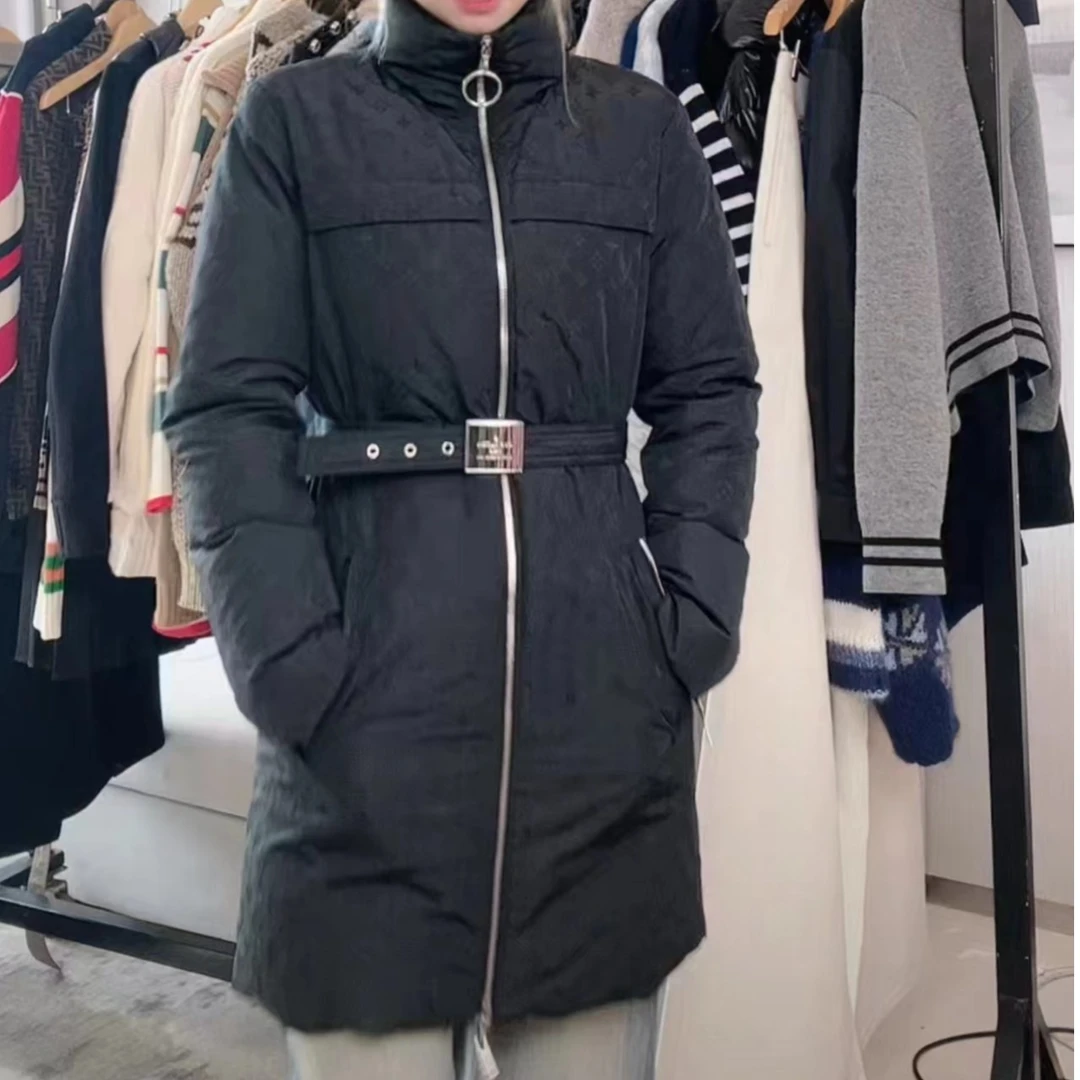 全新未使用  Louis Vuitton 长款连帽满印鹅绒服/34码/公价3.4W