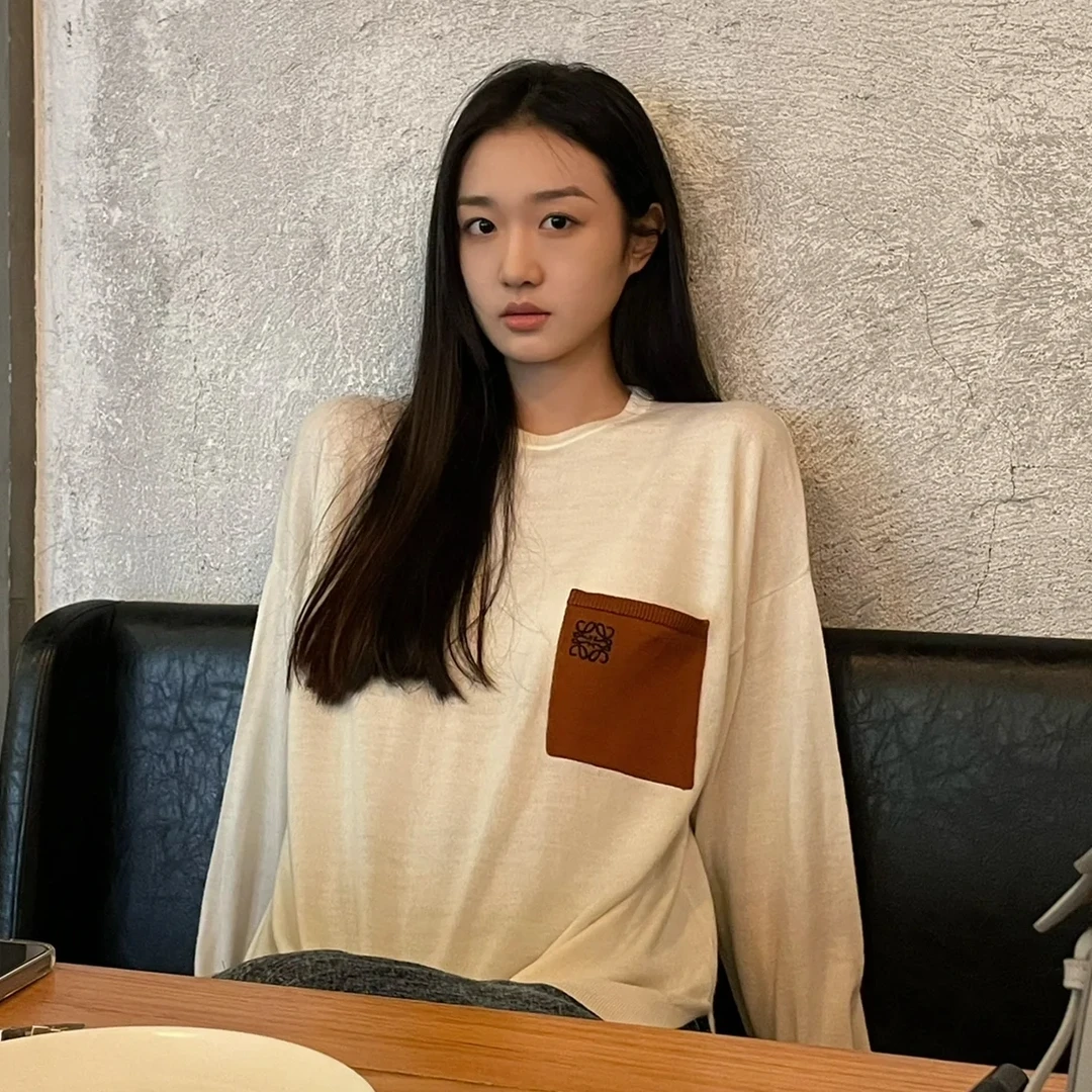 全新未使用 LOEWE/罗意威 胸前口袋圆领长袖卫衣 白色/XS/S