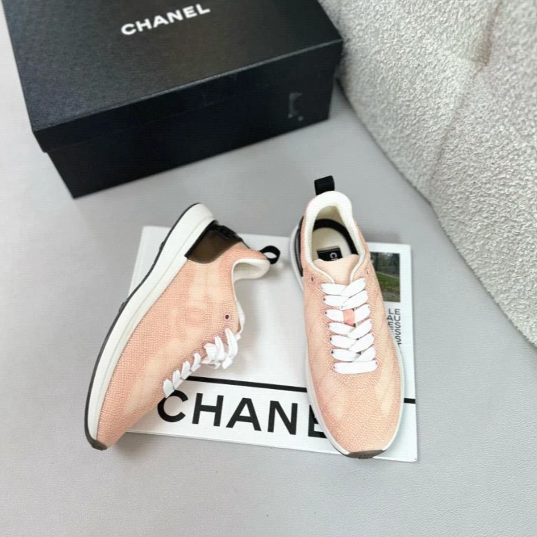 全新未使用 Chanel/香奈儿 logo运动鞋 粉色/37.5