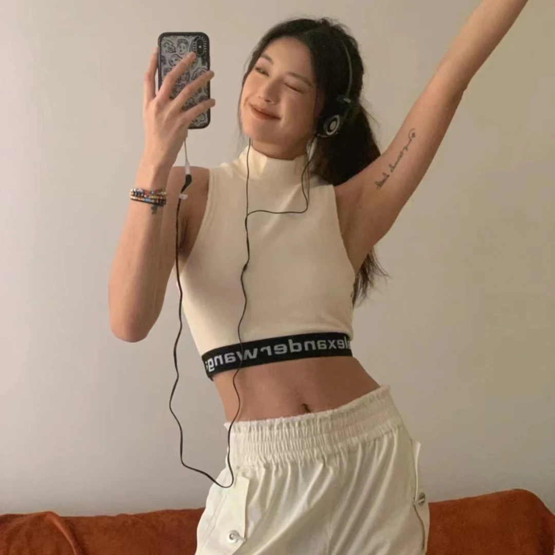 全新未使用  Alexander wang 灯芯绒半高领短款辣妹无袖背心/XS码