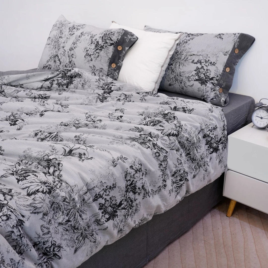 【唯美世界-双人被套】 200*230简约舒适提花轻奢系列床品