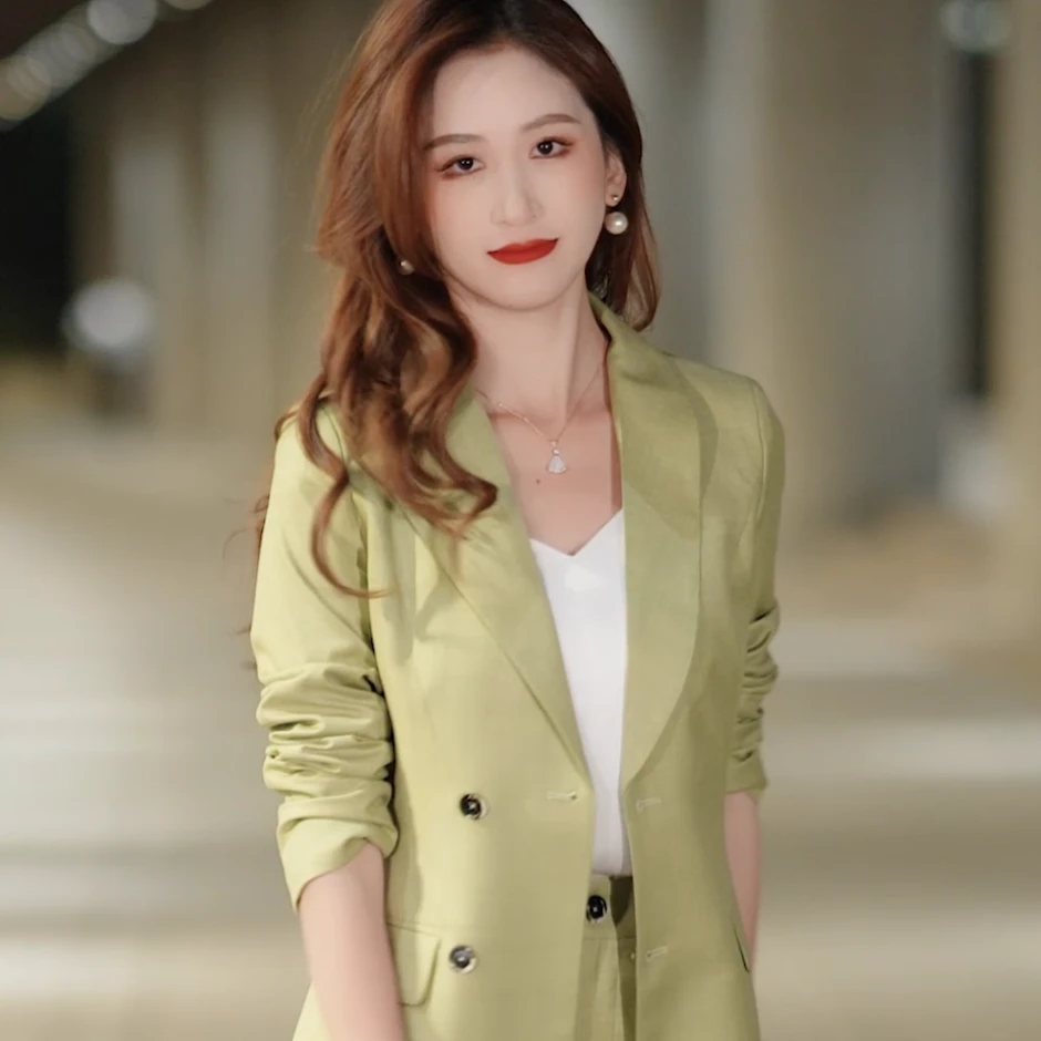 漫凌9519香草绿西装套装女时尚气质修身韩版春装西服两件套显瘦