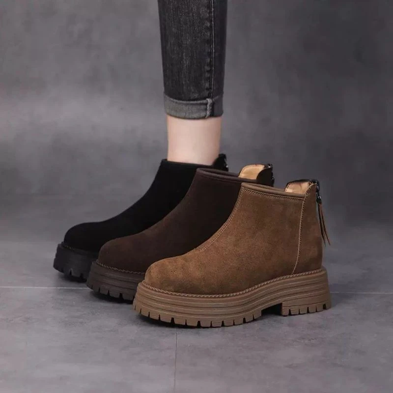 听纯~秋冬复古厚底女靴软底真皮短靴新款圆头增高瘦瘦靴百搭女士