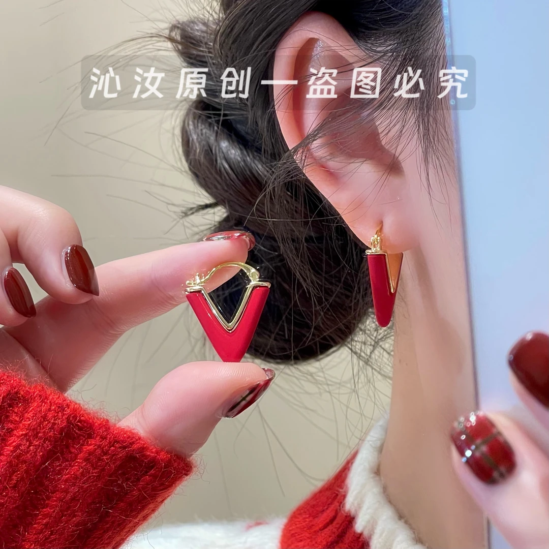 925银针耳饰 D822新年红色V耳扣小众轻奢高级百搭气质