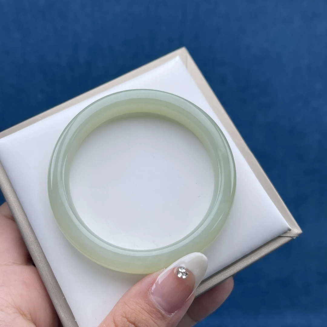 SZ226和田玉晴水手镯57圈口0 放漏品微瑕介意勿拍不退换