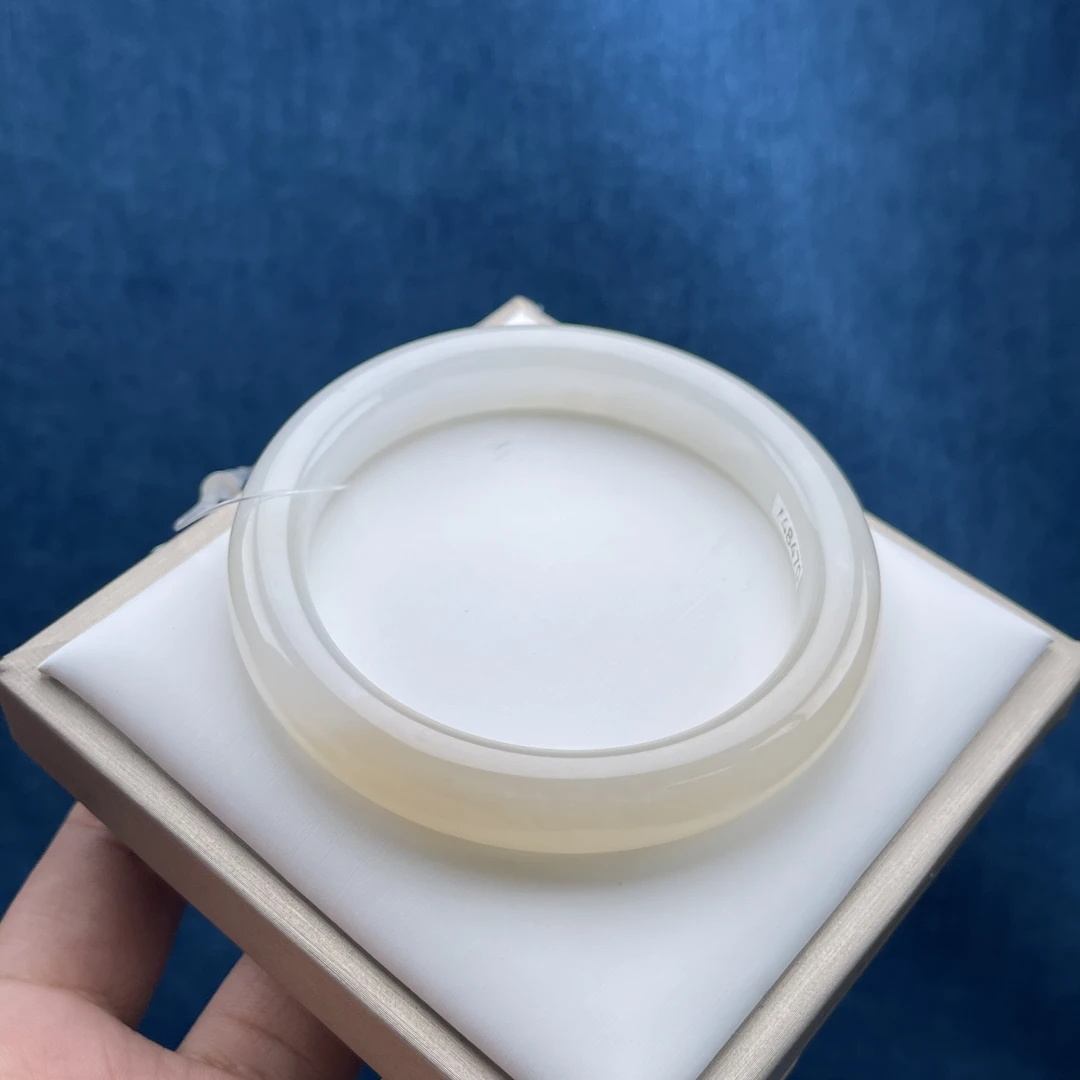 SZ279天然和田玉0手镯59.7