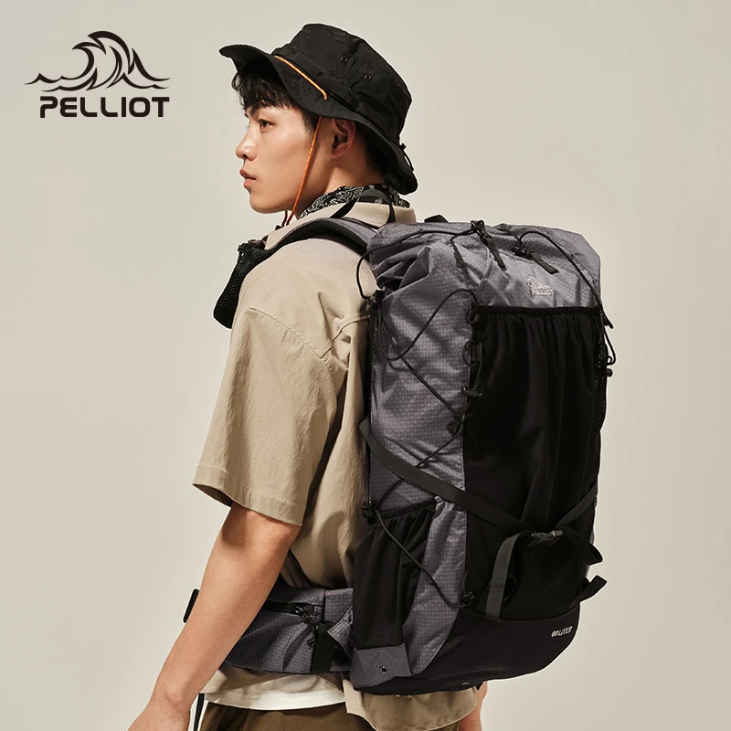 伯希和专业轻便户外登山包40L大容量旅行书包徒步多功能双肩背包