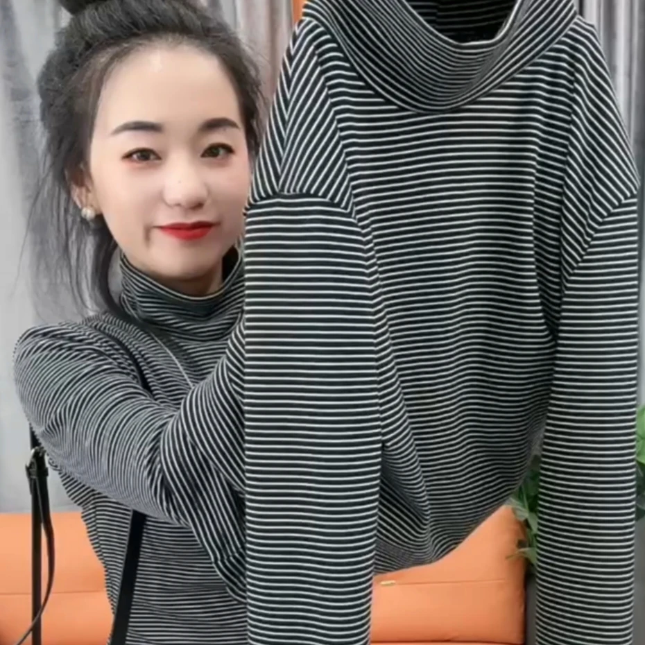 13欧货新款堆堆领加绒条纹T恤女长袖秋冬袖口纽扣设计感打底小衫