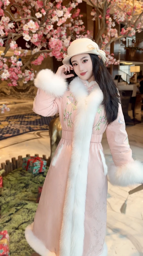 【媛珠 雪国女主】重工刺绣狐狸毛鹅绒服长款贵气拜年服中国风冬季