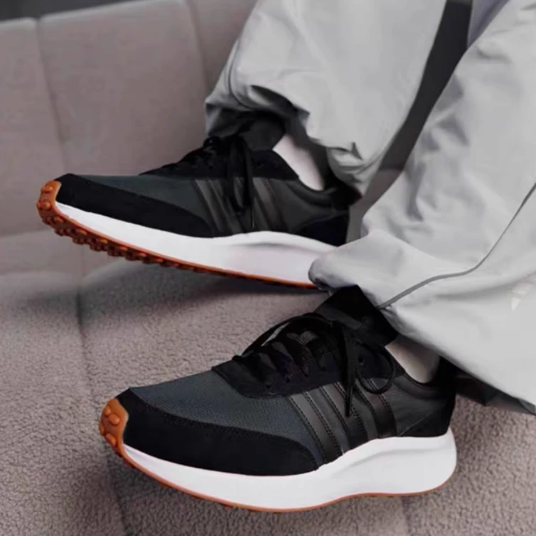 Adidas阿迪达斯RUN 70s 男子低帮舒适耐磨运动休闲跑步鞋 ID1876