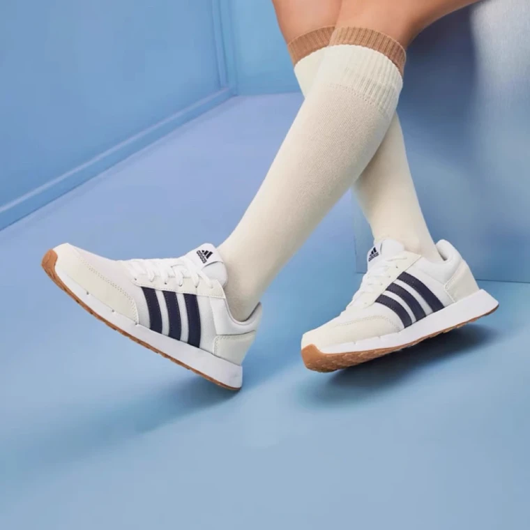 Adidas阿迪达斯RUN50S男女同款低帮舒适减震耐磨运动跑步鞋IG6554