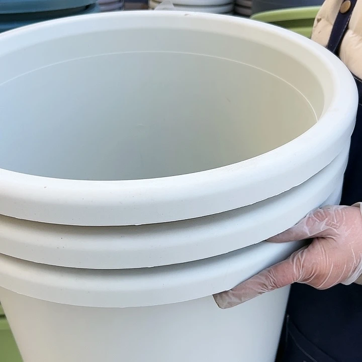 塑料瑕疵四季盆9#米白色3个装无托