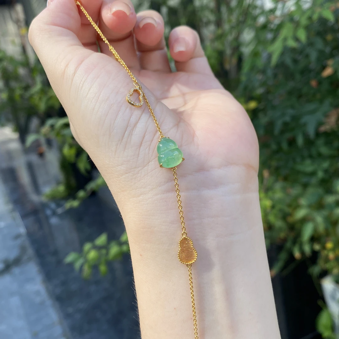 【夏阳翡翠】缅甸天然A货翡翠18k金镶嵌时尚精致冰透绿葫芦手链