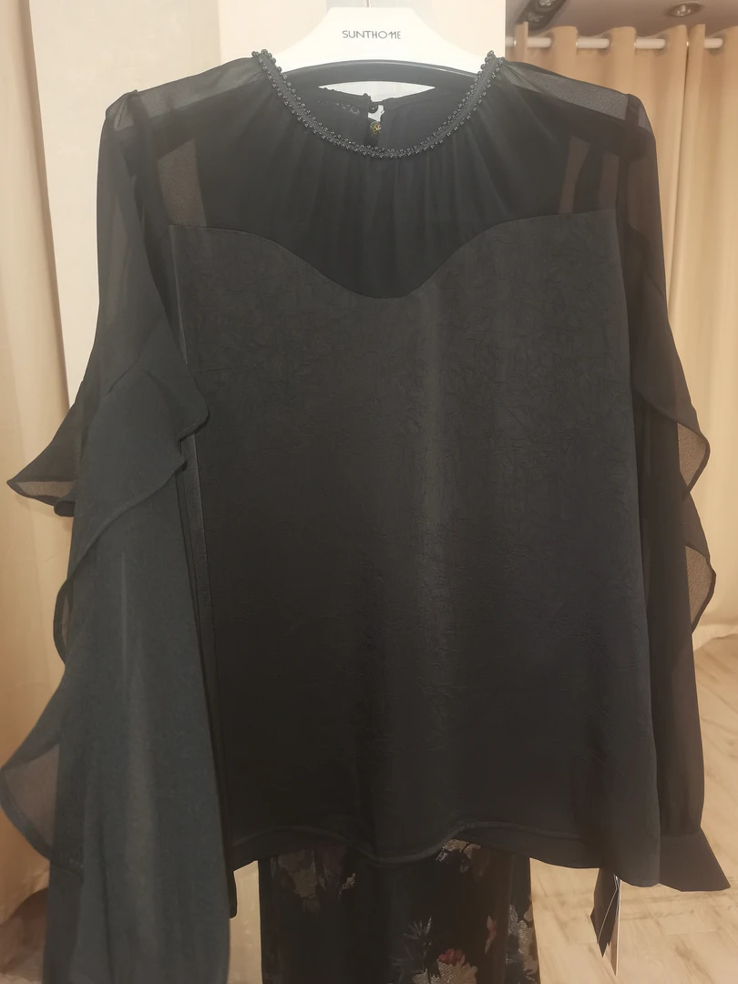 黑色花边长袖女士小衫