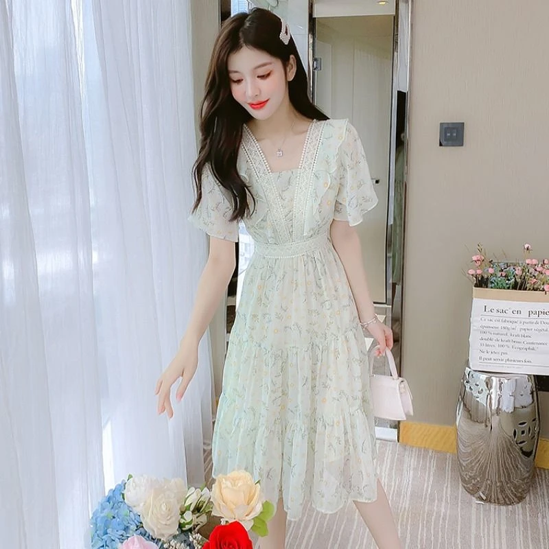 夏季雪纺碎花连衣裙子女装夏装2025年新款气质收腰显瘦法式仙女裙