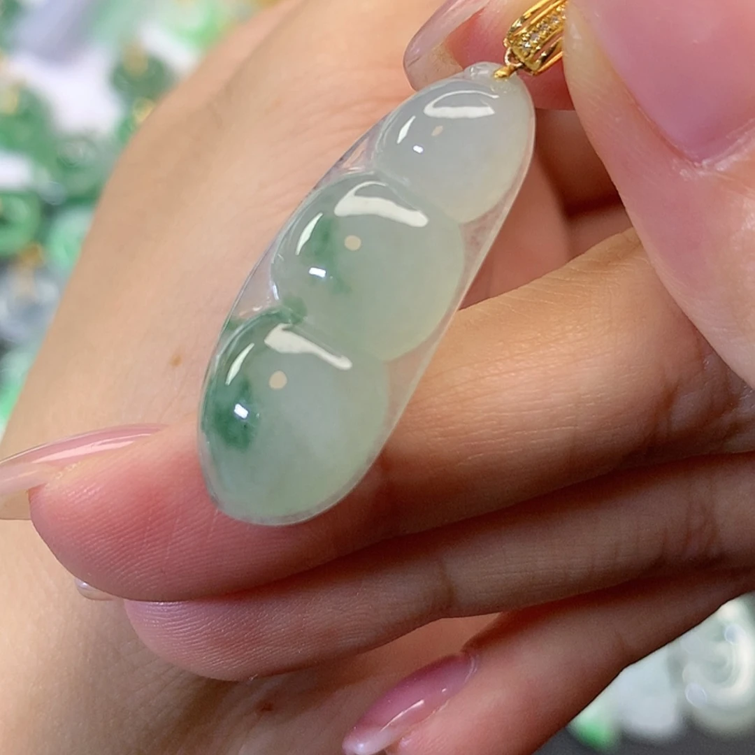 【闪购商品】翡翠吊坠(赠链)18K金镶嵌