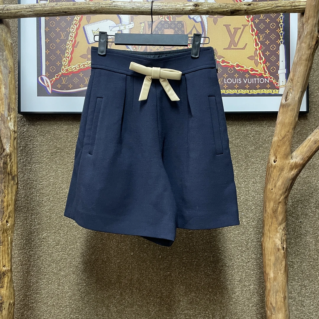 99新 LouisVuitton/路易威登 绵羊毛短裤  34码腰围66 41365