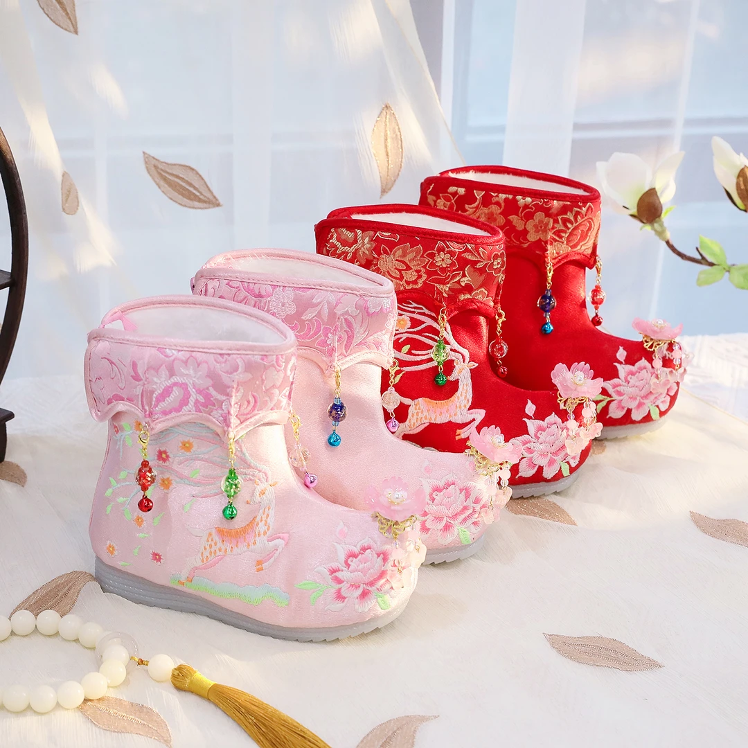 古装中国风新年拜年鞋子汉服靴子儿童加绒冬季女童古风夜光绣花鞋