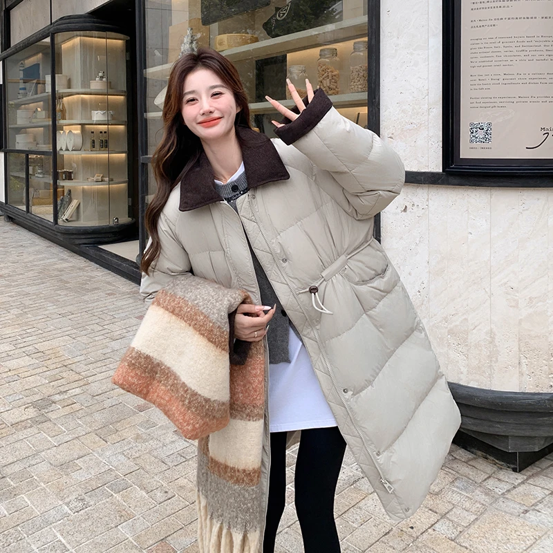 石灰白韩系拼接抽绳收腰中长款羽绒服女2024冬季新款90白鸭绒外套