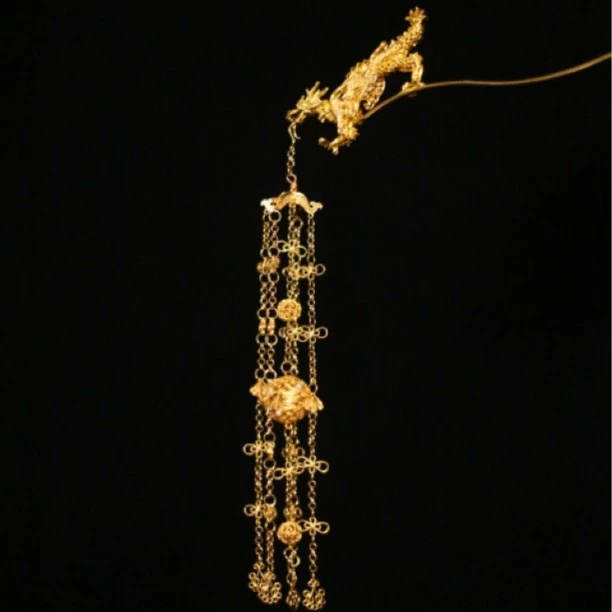 铜合金婚庆饰品 华翊堂原创仿花丝流苏步摇流苏圆球可开发祥龙簪