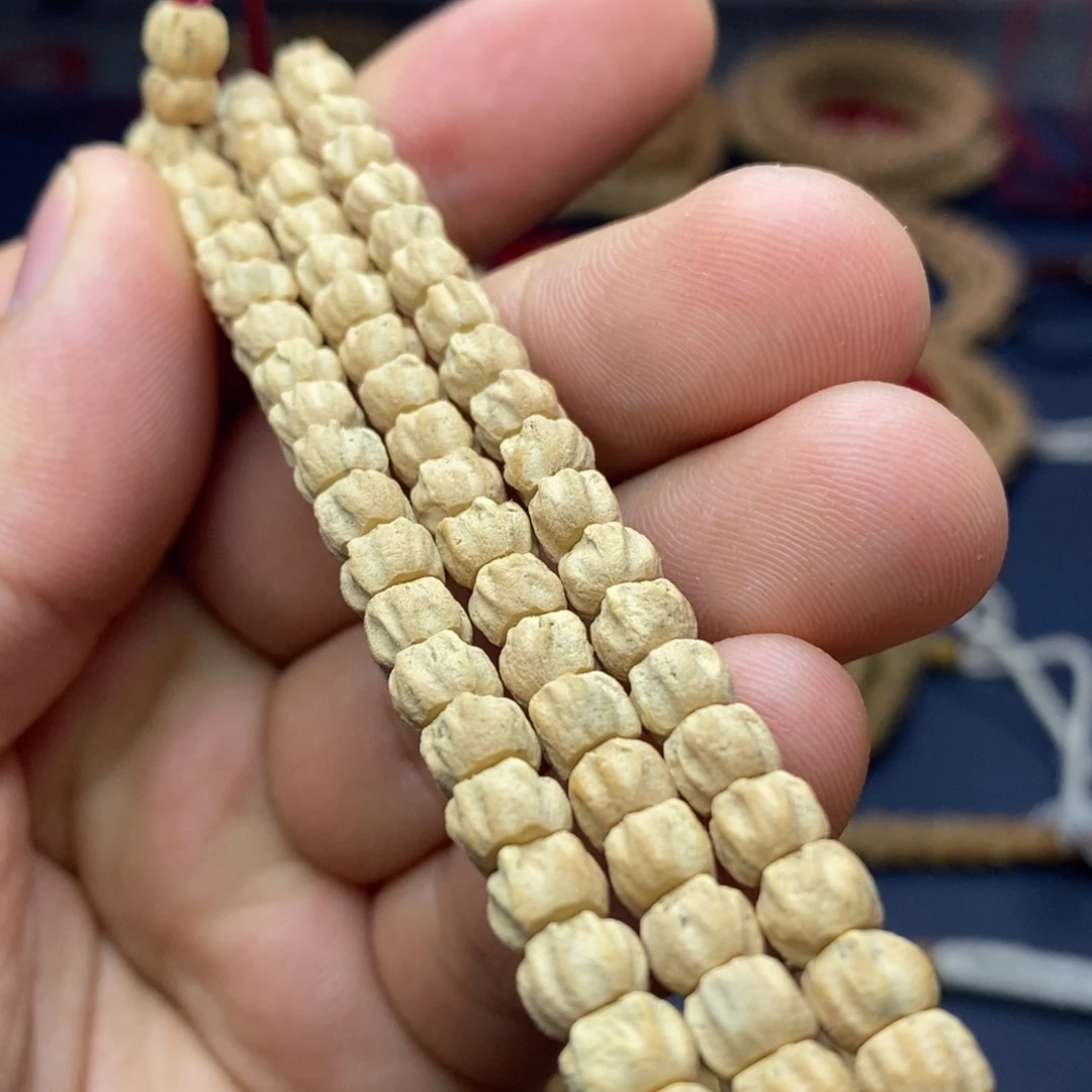 柏香籽/百香籽吊坠手作热振龙脊莲花桩5.8-6左右