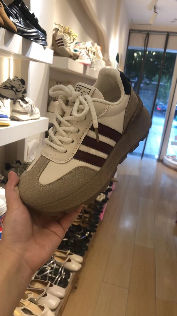 秋季皮面运动鞋啊甘鞋