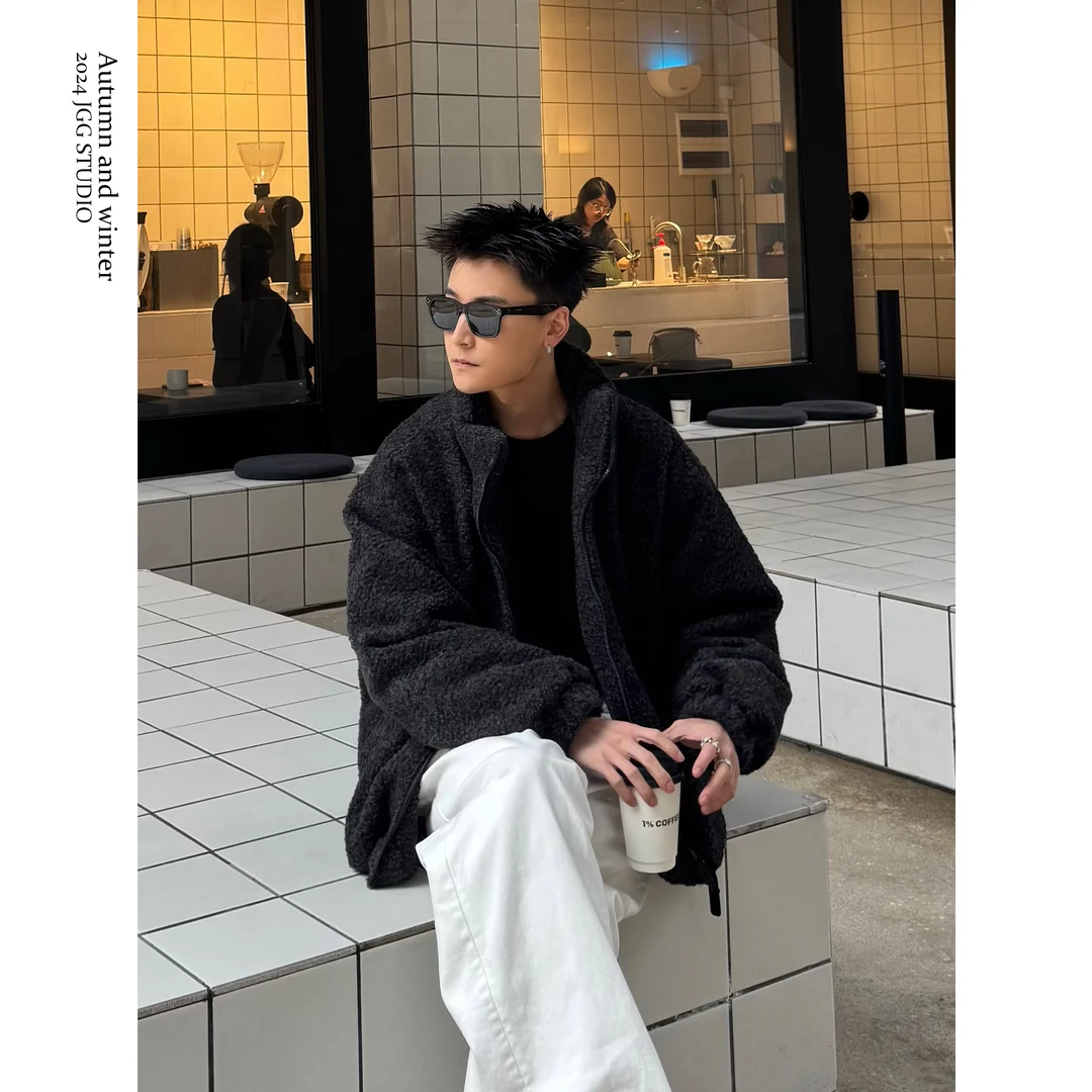 鸡哥哥24A/W “瑞士卷” 90白鸭绒立领羔羔毛羽绒服外套