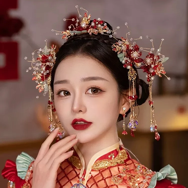 新娘秀禾服头饰结婚发饰套装2023新款婚纱礼服步摇流苏婚礼配饰