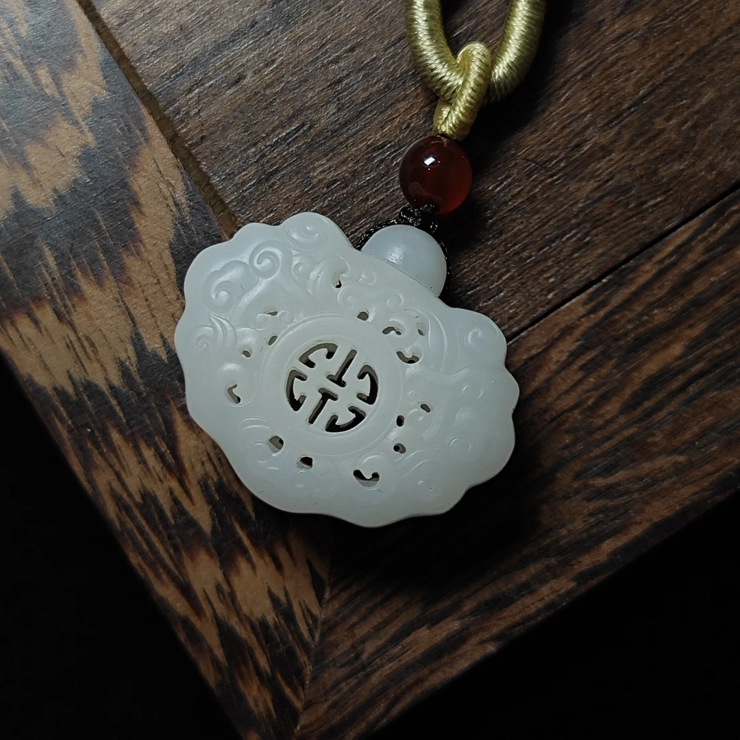 和田玉白玉如意锁 苏工镂空雕刻 时尚百搭吊坠正宗上等高货