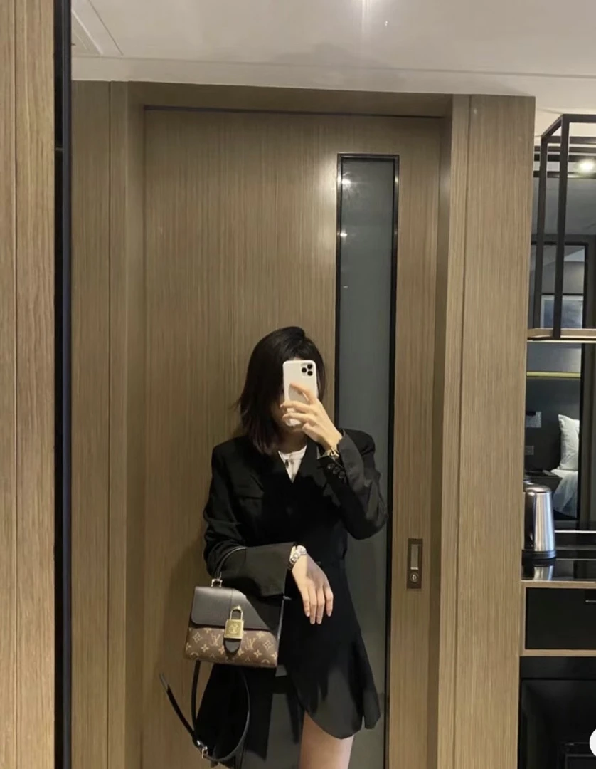 95新 LouisVuitton/路易威登 梵·心选/黑锁头lockyBB芯片全原95新