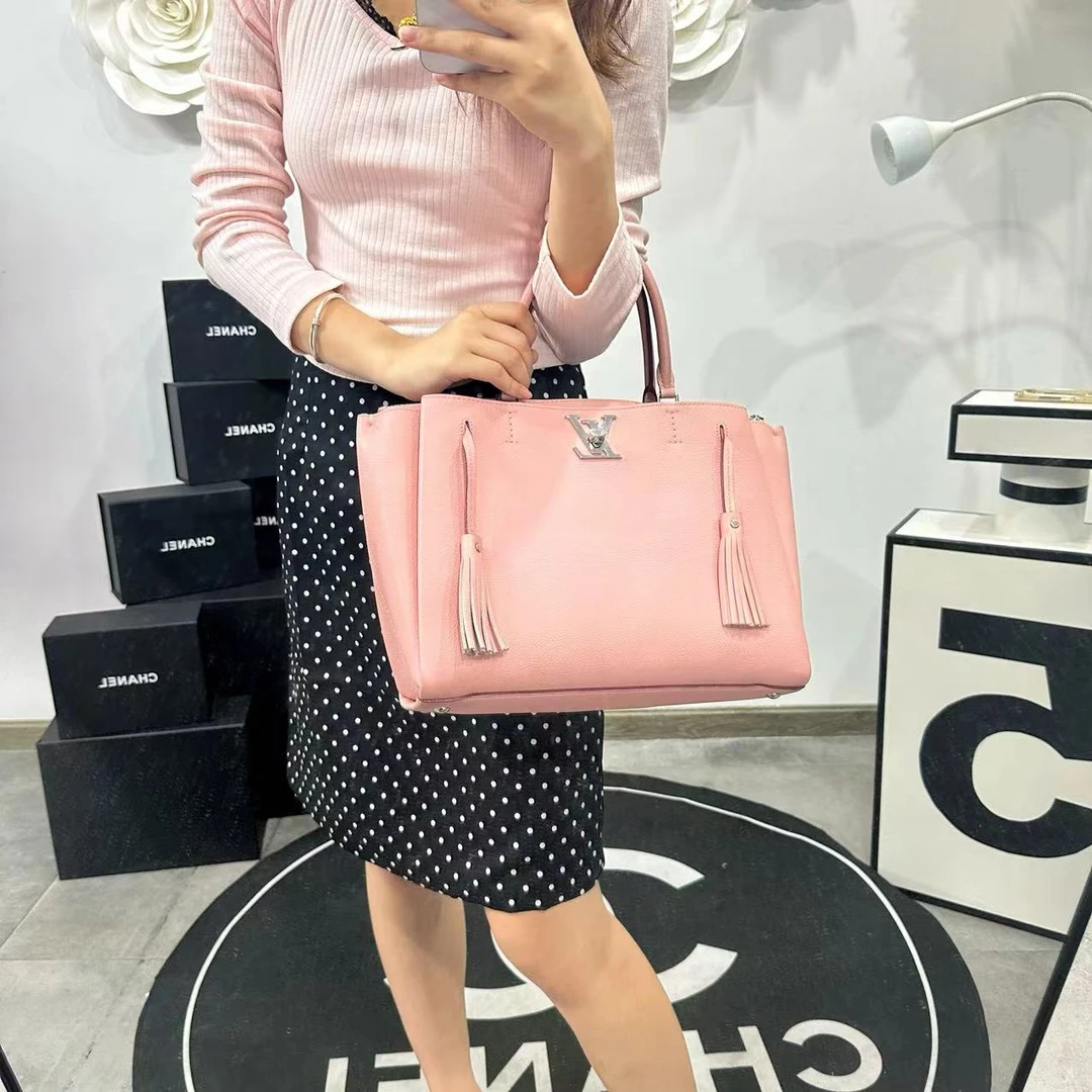 95新 LouisVuitton/路易威登 心选奢品/LV lock me