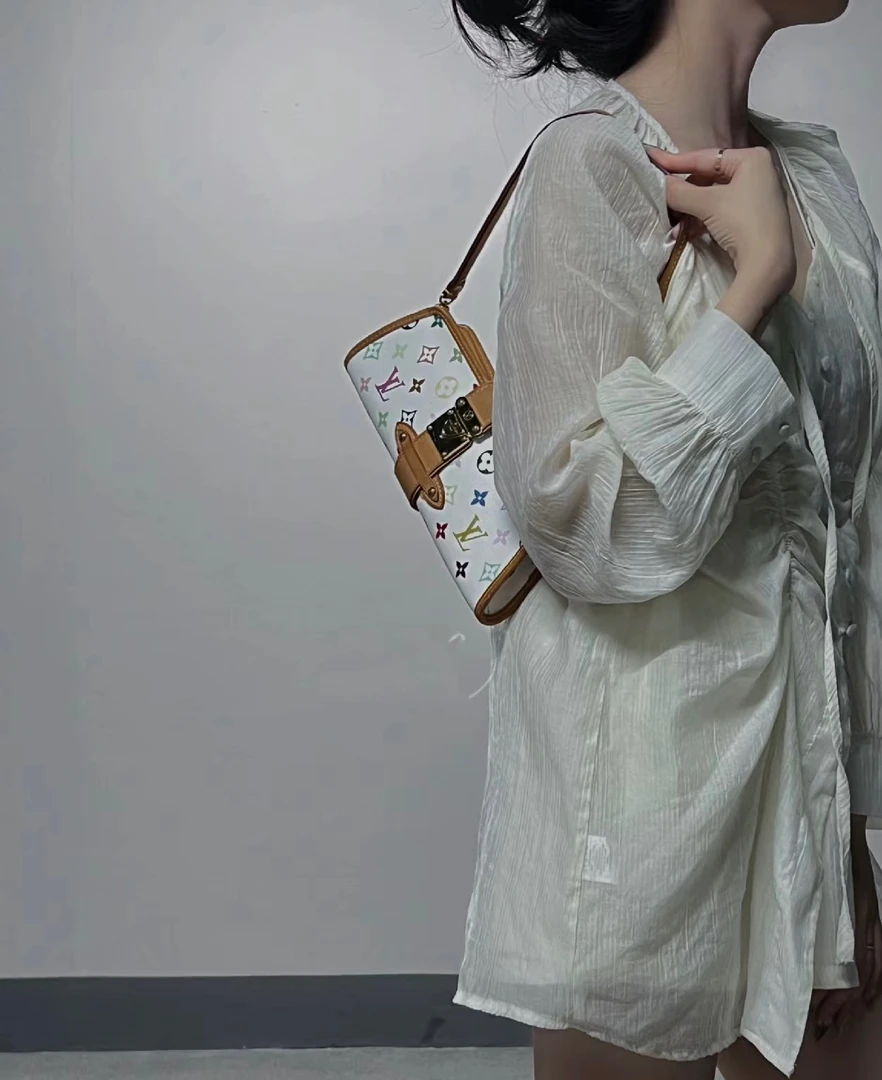 95新 LouisVuitton/路易威登 梵·心选/白三彩腋下晚宴/全原/95新