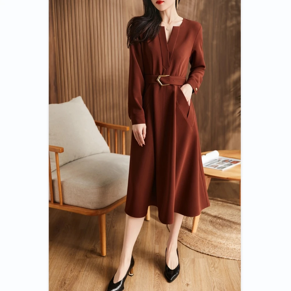 法式优雅时尚连衣裙女2025秋季新款V领收腰显瘦连衣裙轻奢高级感