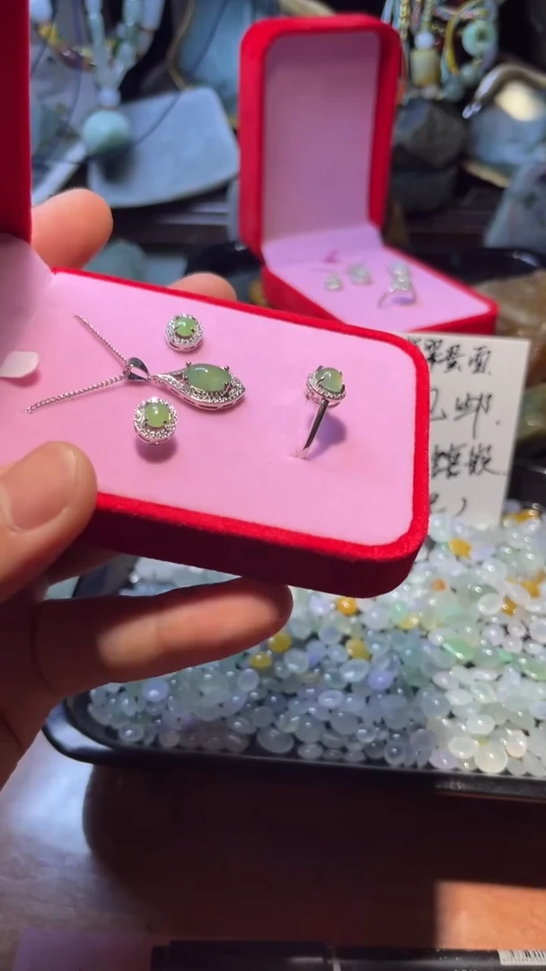 【闪购商品】定制翡翠未镶嵌1