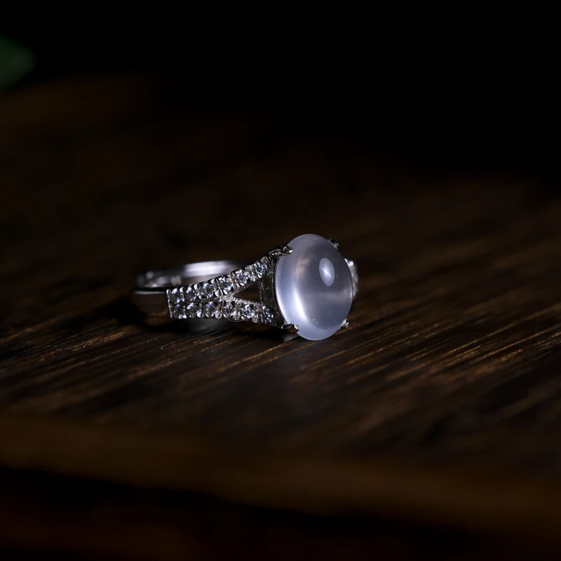 天然白冰玉戒指S925银镶莫桑钻气质简约七夕礼物银饰豪华公主银戒